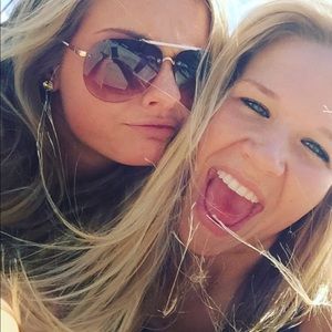 Meet your Posher, Taylor